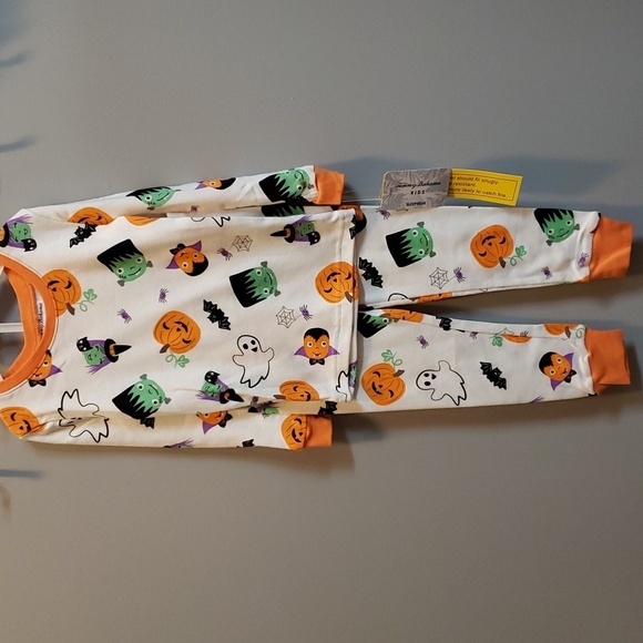 Tommy Bahama Other - Tommy Bahama Kids NWT 2-piece Halloween Pajama Set